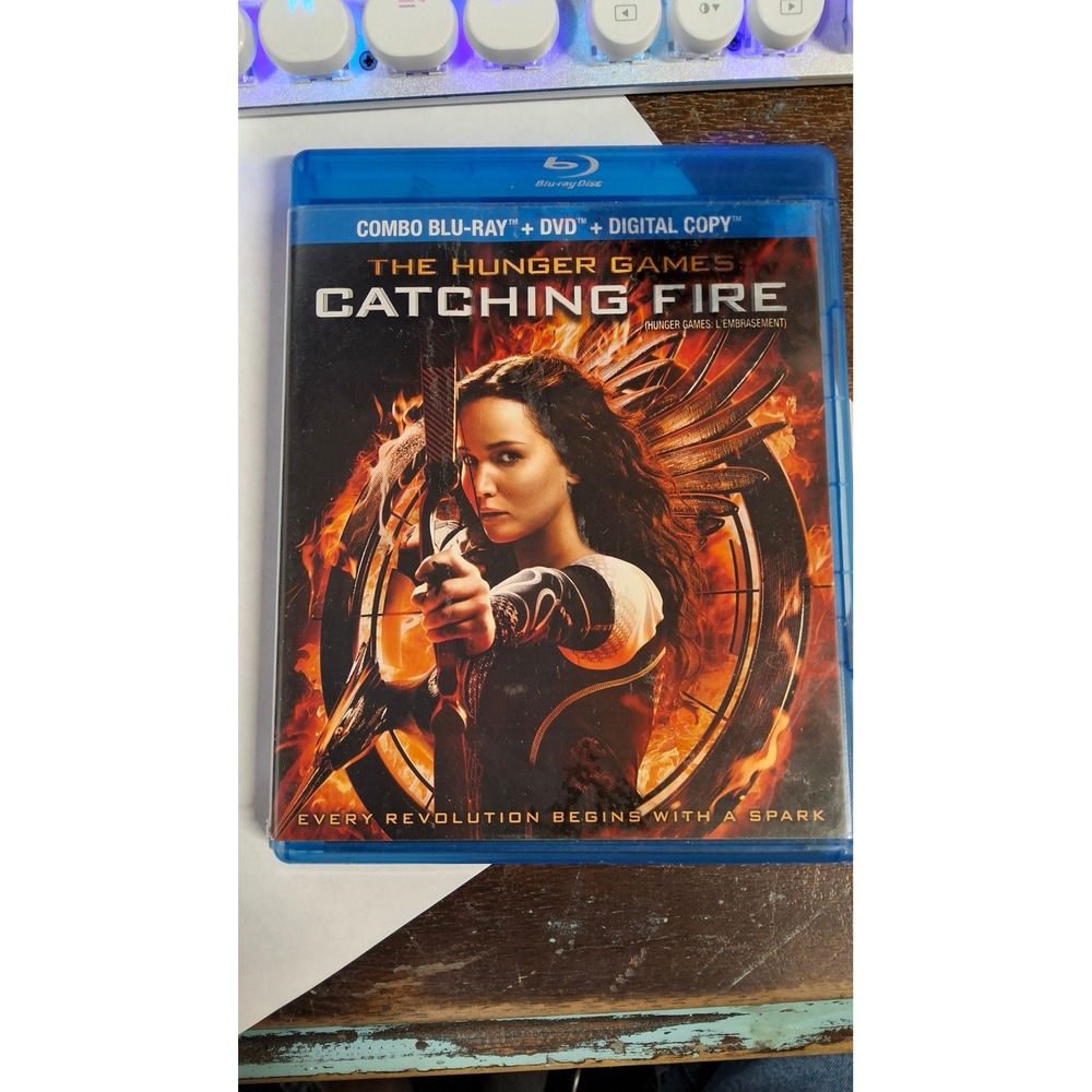 The Hunger Games Catching Fire Blu-ray DVD Combo Lionsgate Jennifer Lawrence(B8)